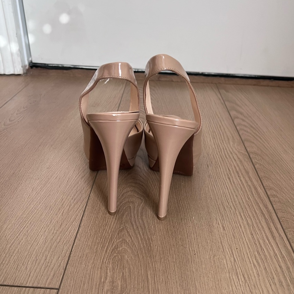Patent Peep-Toe Platform Slingback Heels in Nude - Picture 4 of 6
